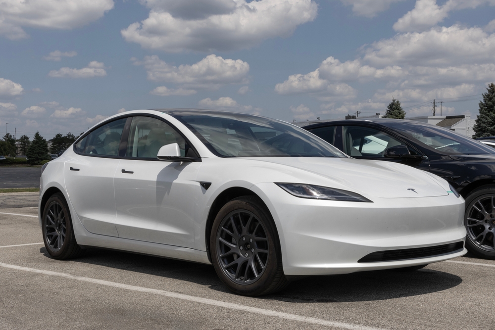 Vit Tesla
