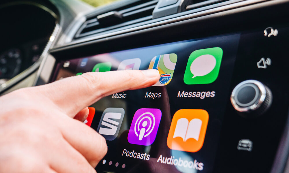 Apple carplay