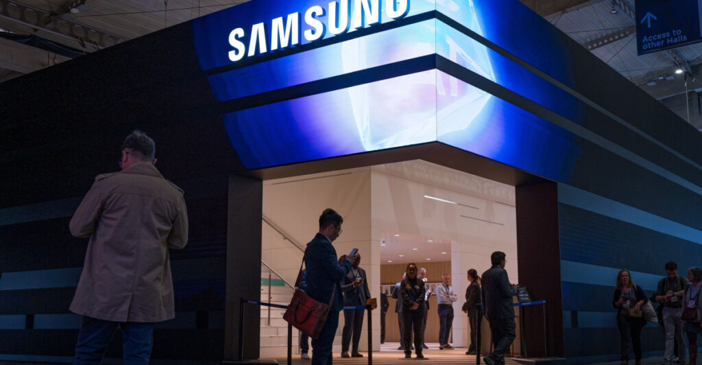 Samsung store
