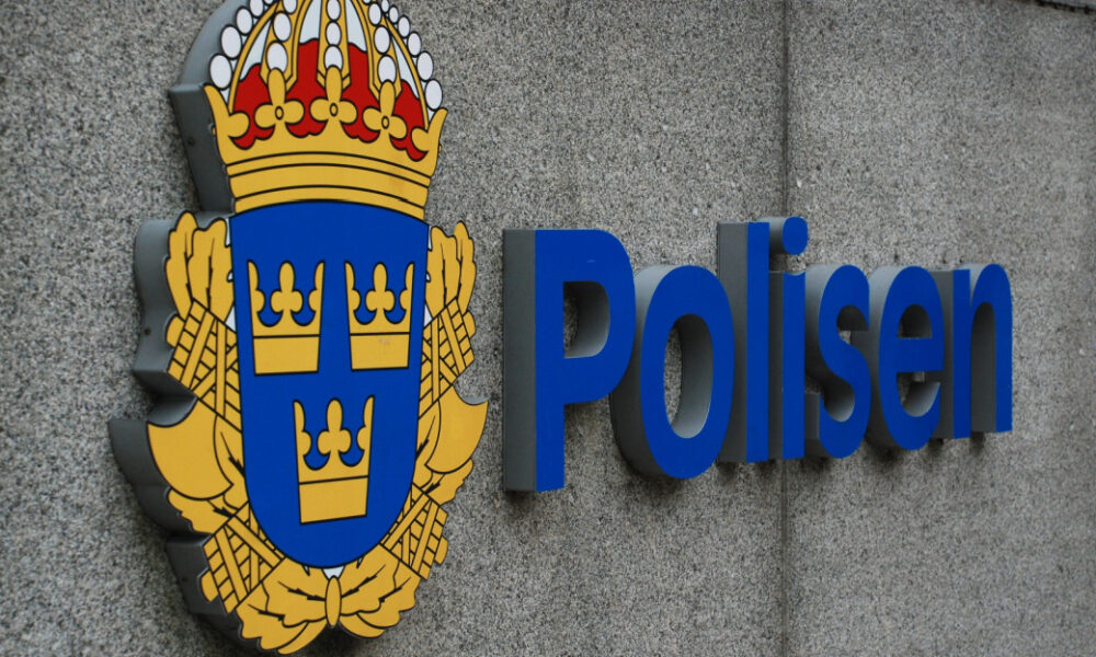 Polis