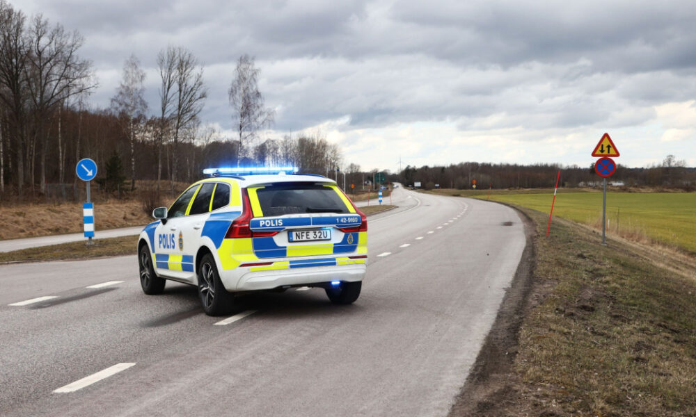 Polis