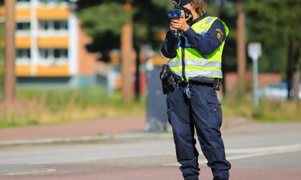 Polis