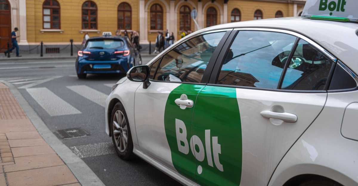 Taxi Bolt